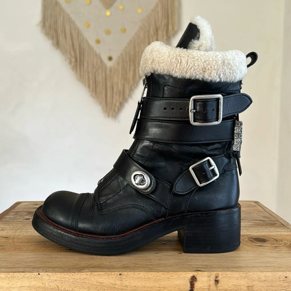 Coach Black Leather White Shearling Silver Hardware Zip Moto Biker Boot Size 7 - Picture 5 of 17